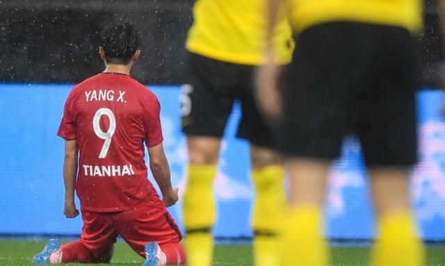 法甲巴黎补时争议越位绝杀马赛终结六连胜登顶引热议